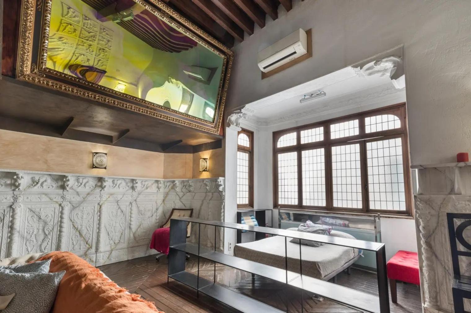 Cathedral Loft Apartment *