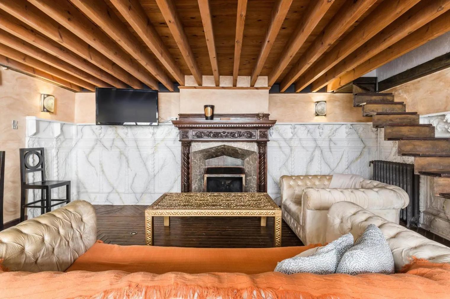 Cathedral Loft Apartment